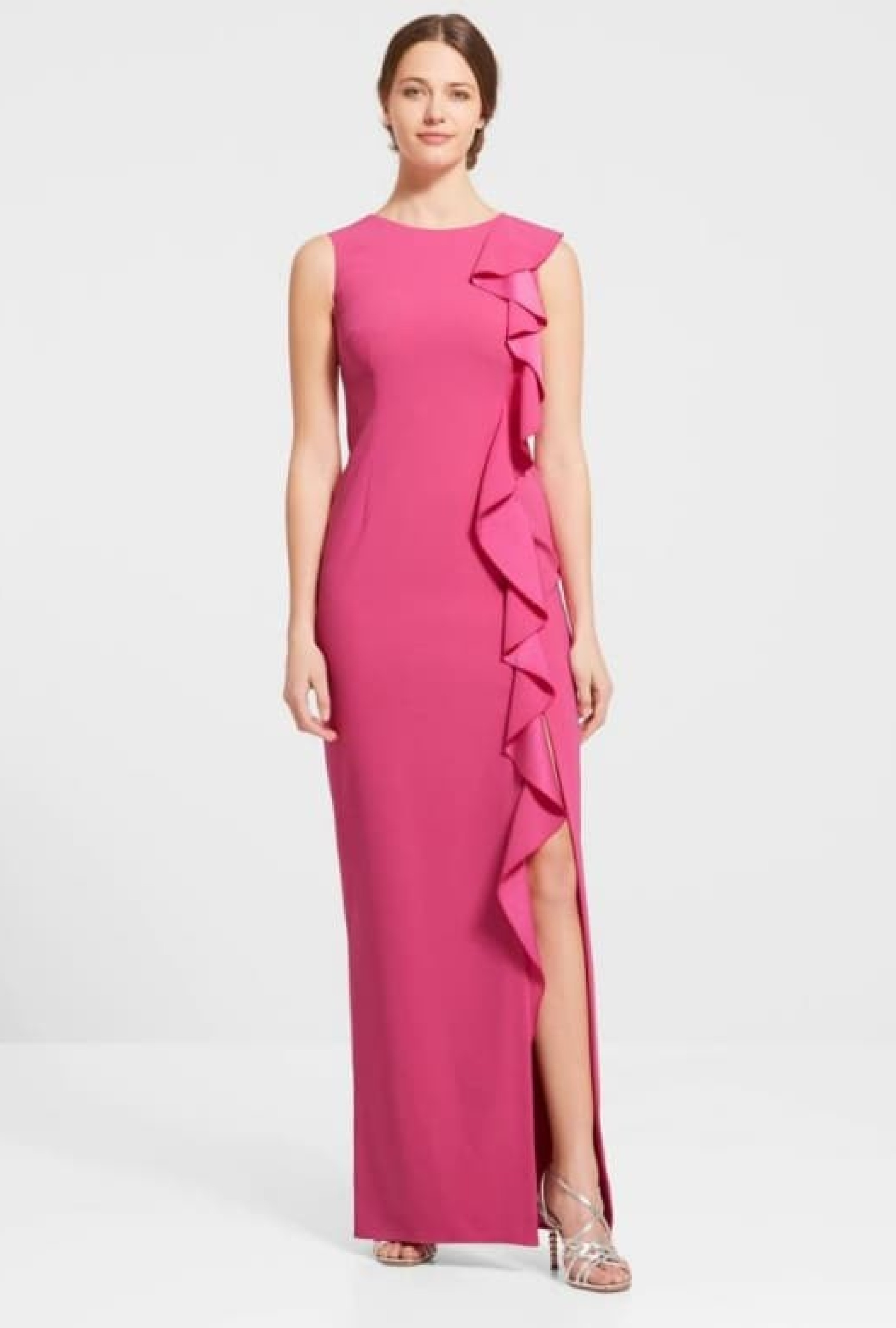 Robe longue cintrée en crepe de satin