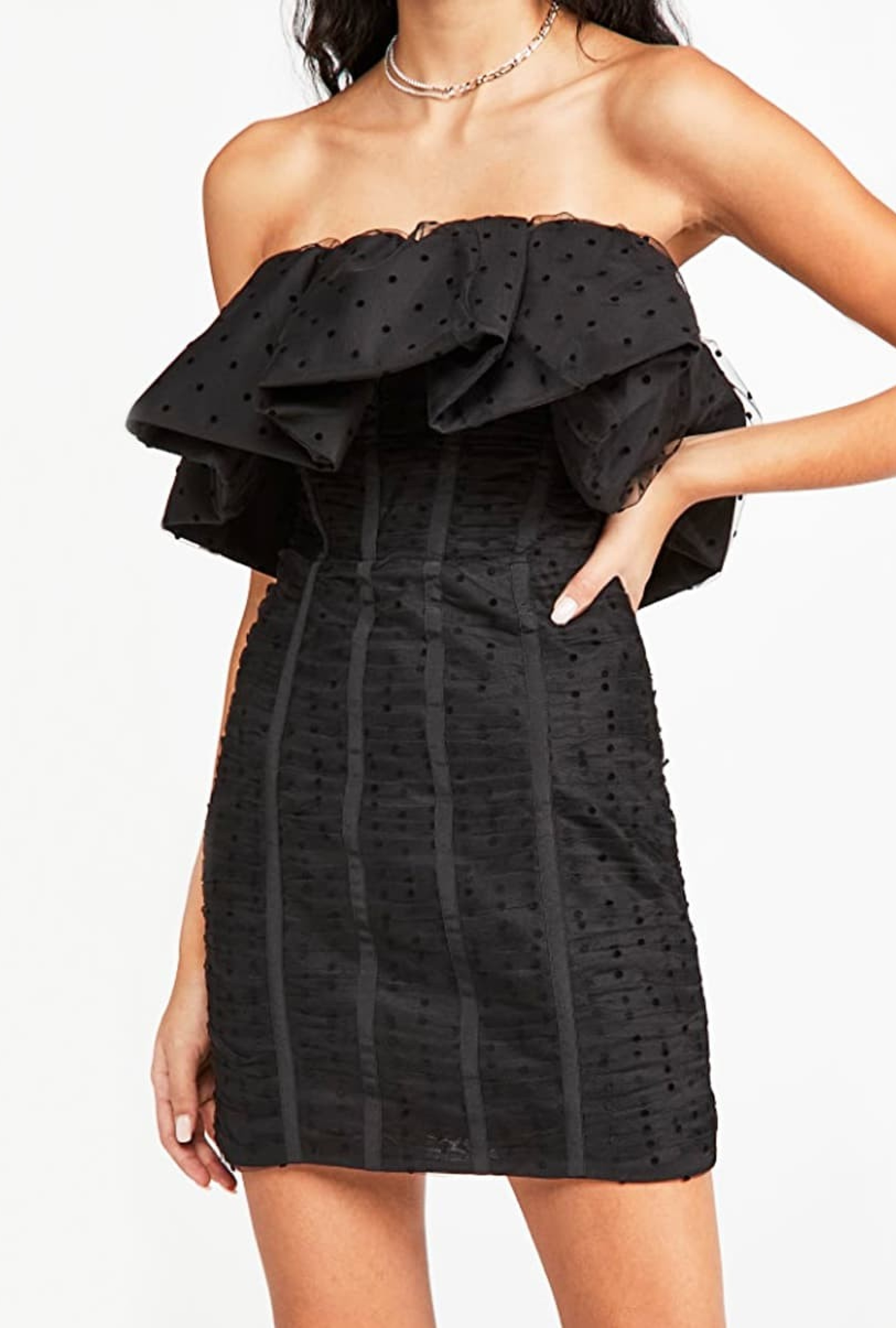 Robe Polka Dot Ruffled Mesh