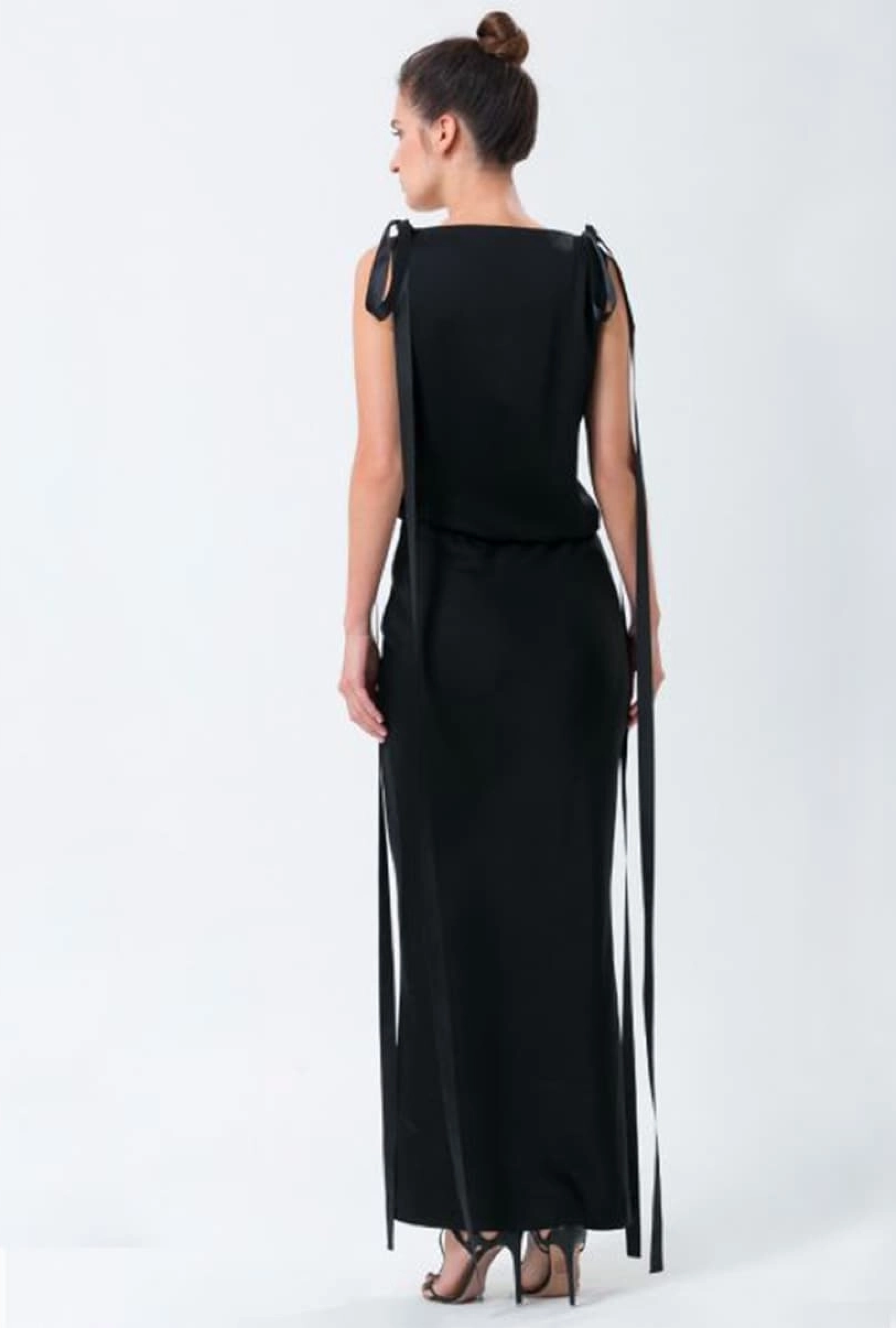 Robe Satin Noire Ruban