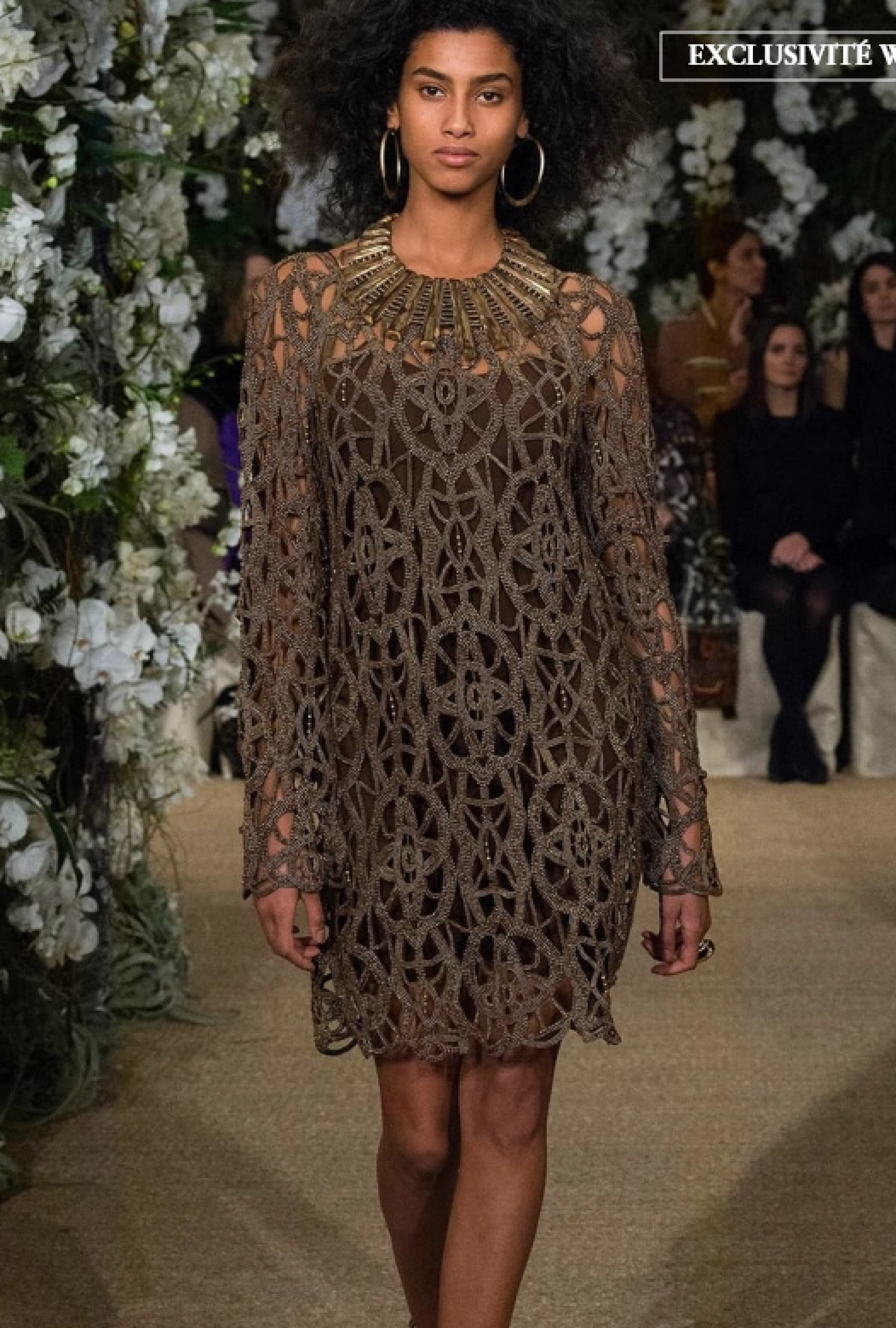 Robe Brodée Perlée