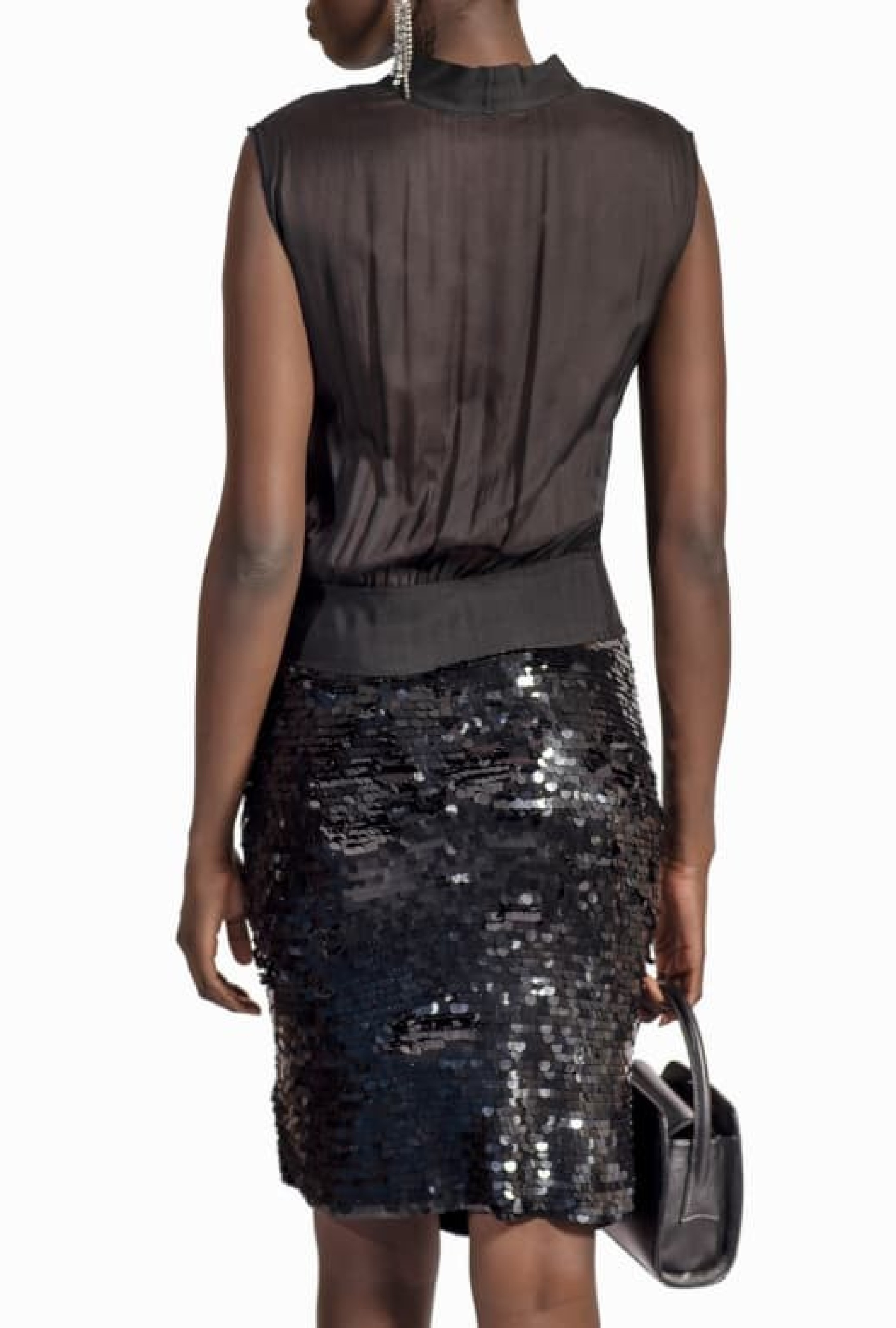 Robe courte sequins noirs