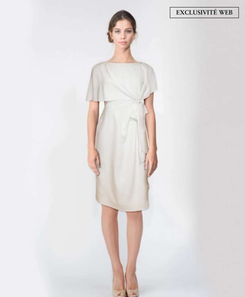 Robe Paule Ka White Cape