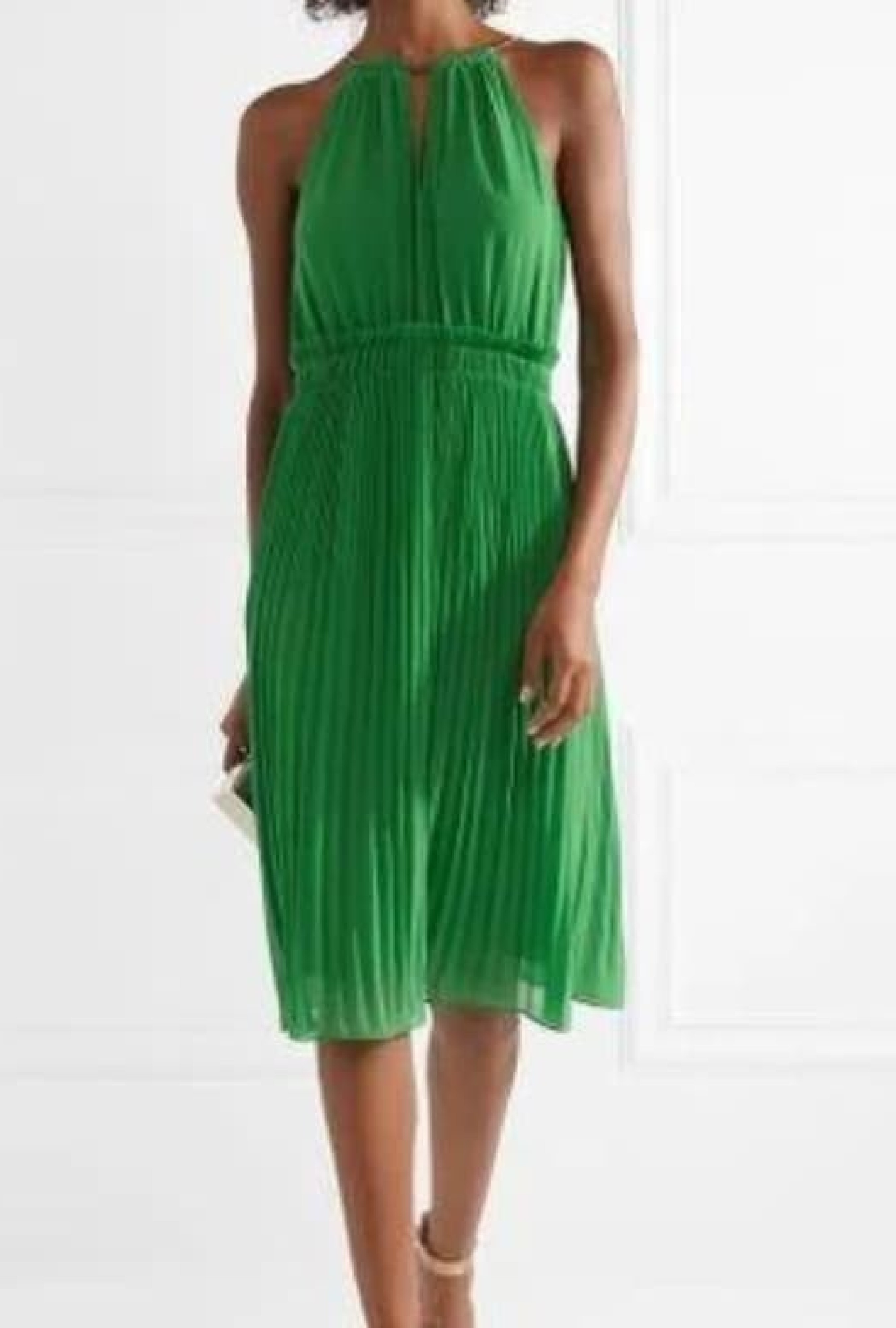 Robe en georgette plissée