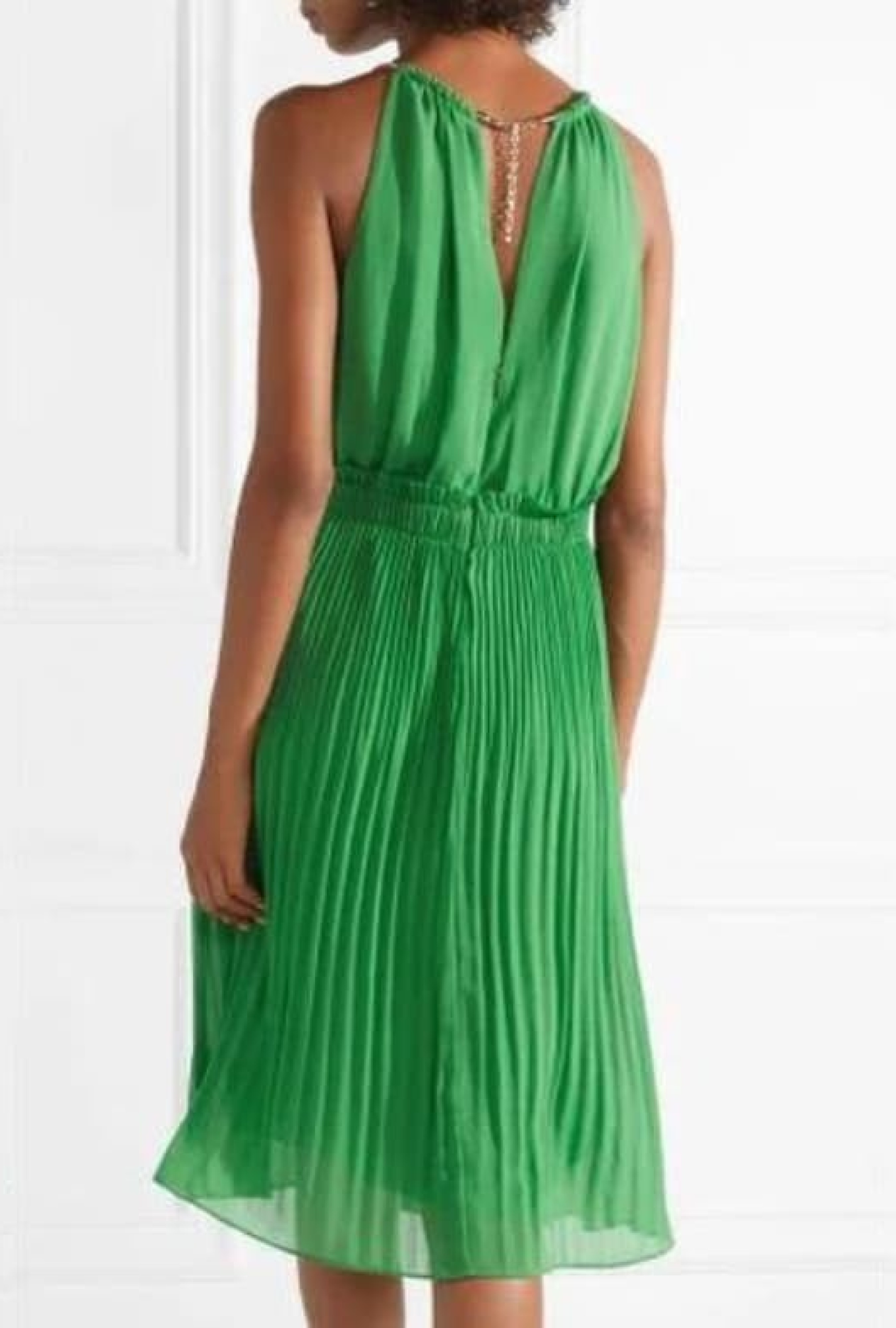 Robe en georgette plissée