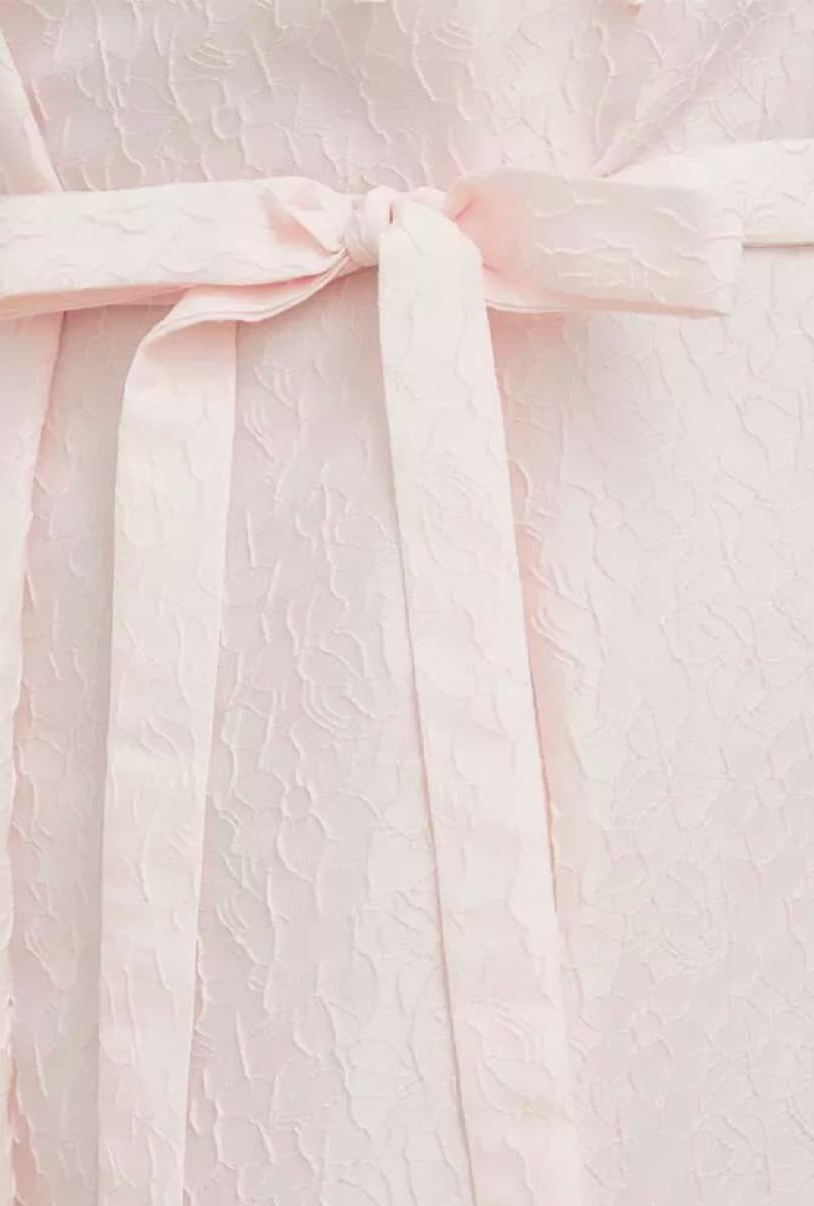 Robe Karookh Rosewater