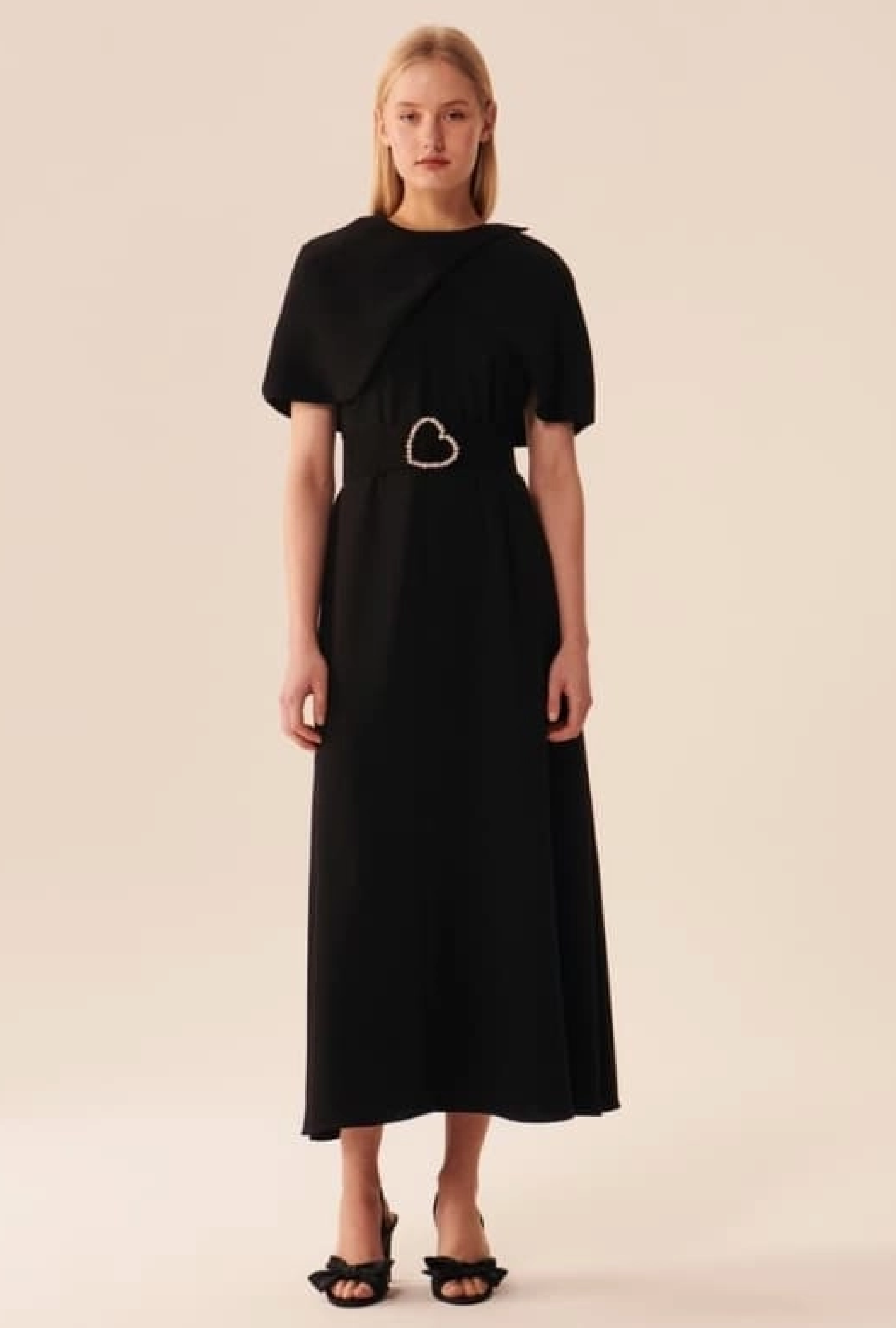 Cape Valentina Noire