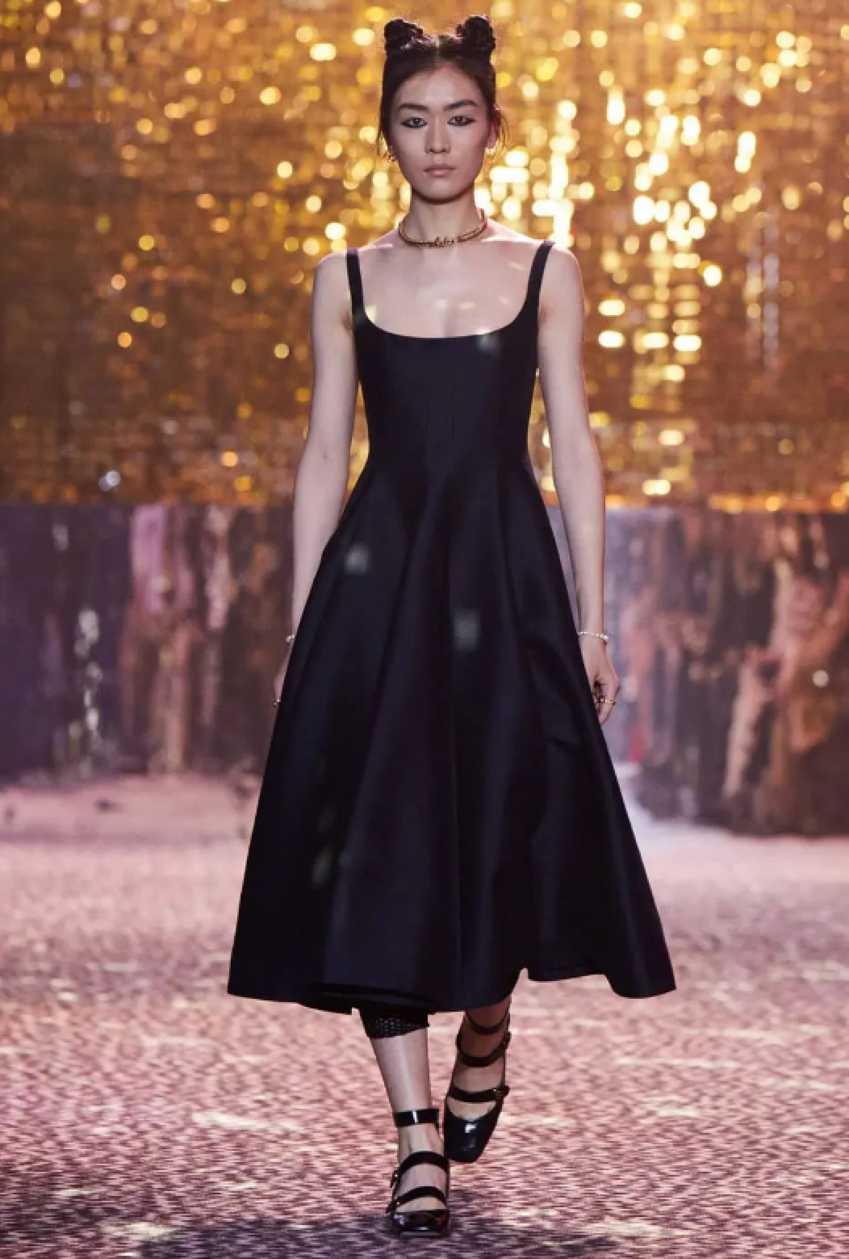Robe Shanghai Navy Fall 2021