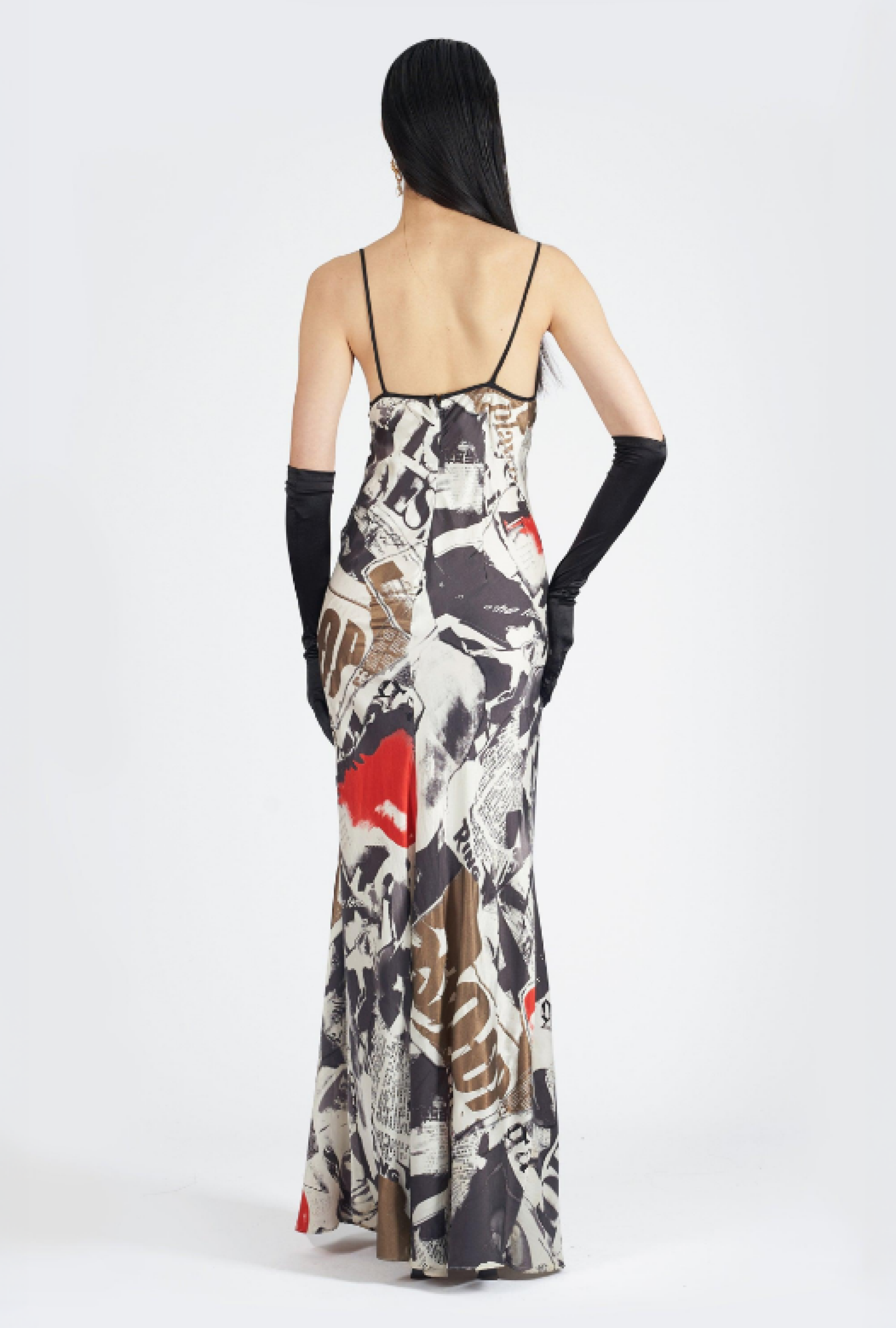 Robe Newspaper Print Slip