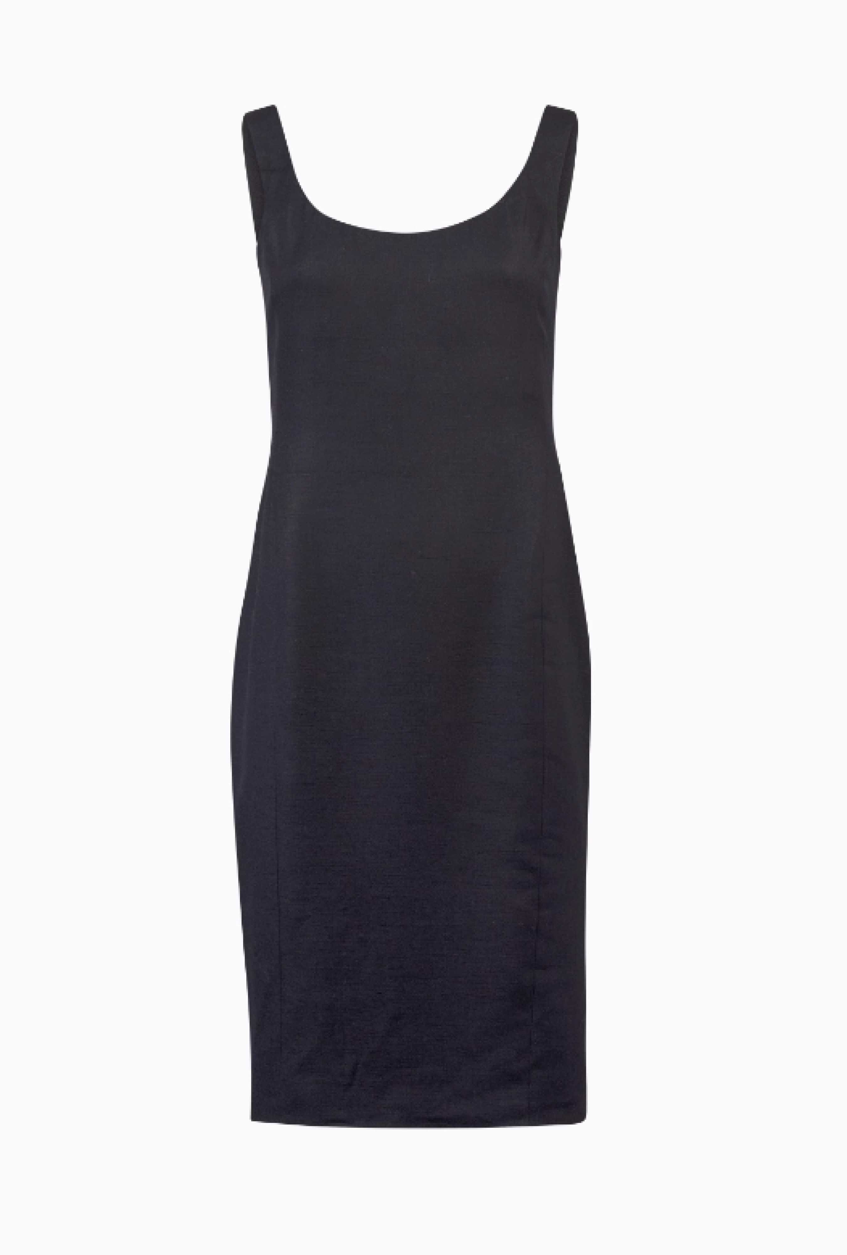 Robe Silhouette Noire