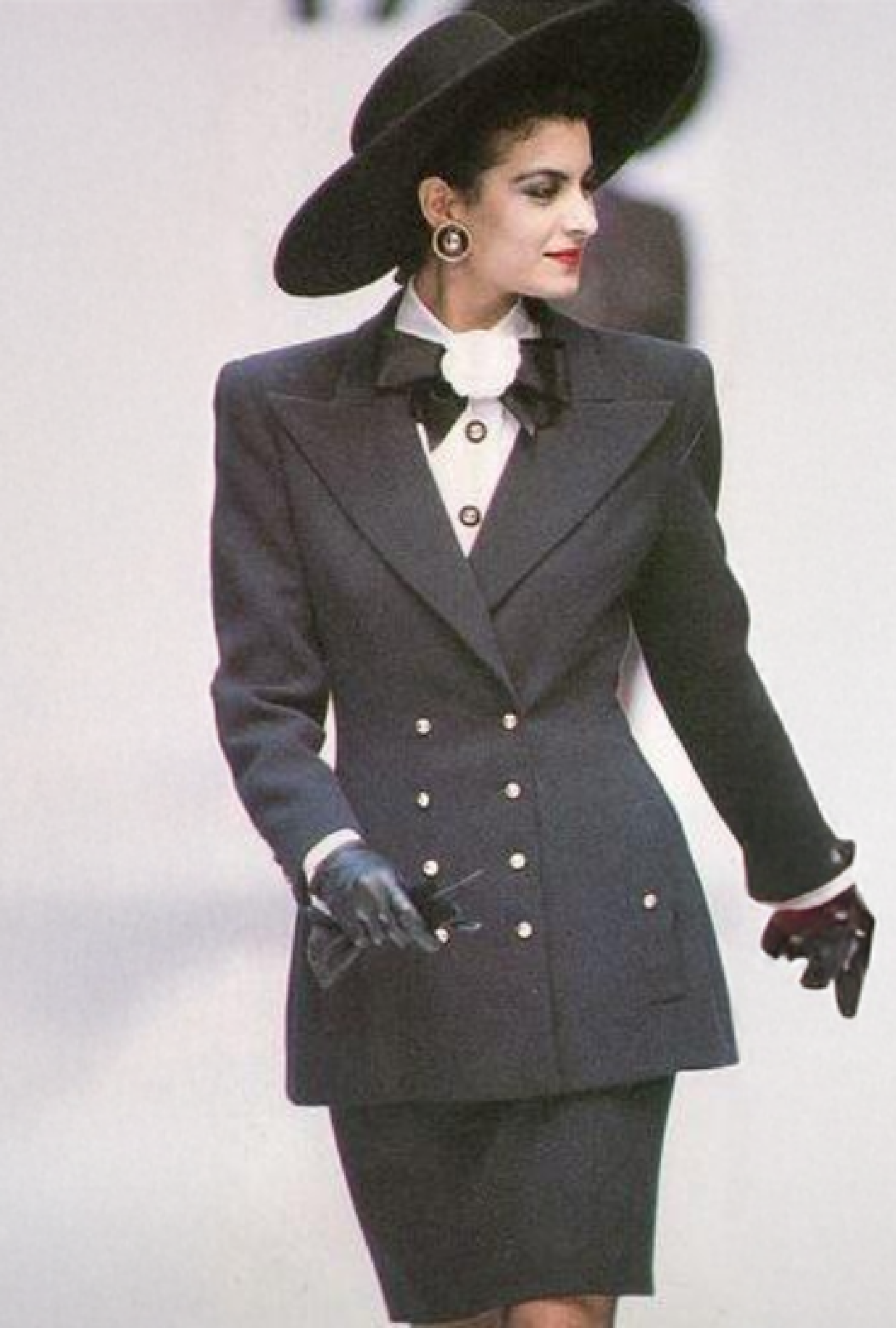 Broche Camélia Ébène & Ivoire