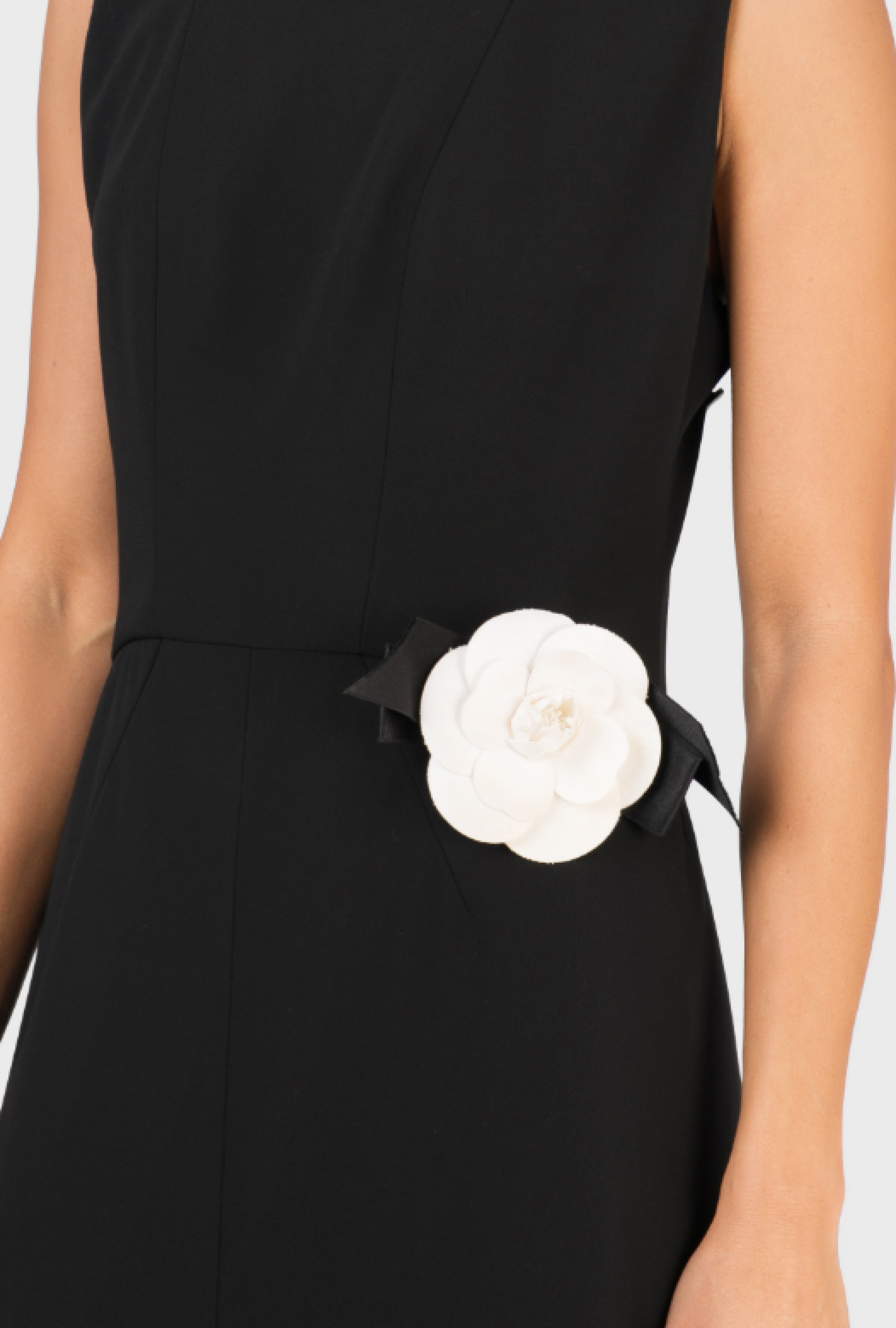 Broche Camélia Ébène & Ivoire