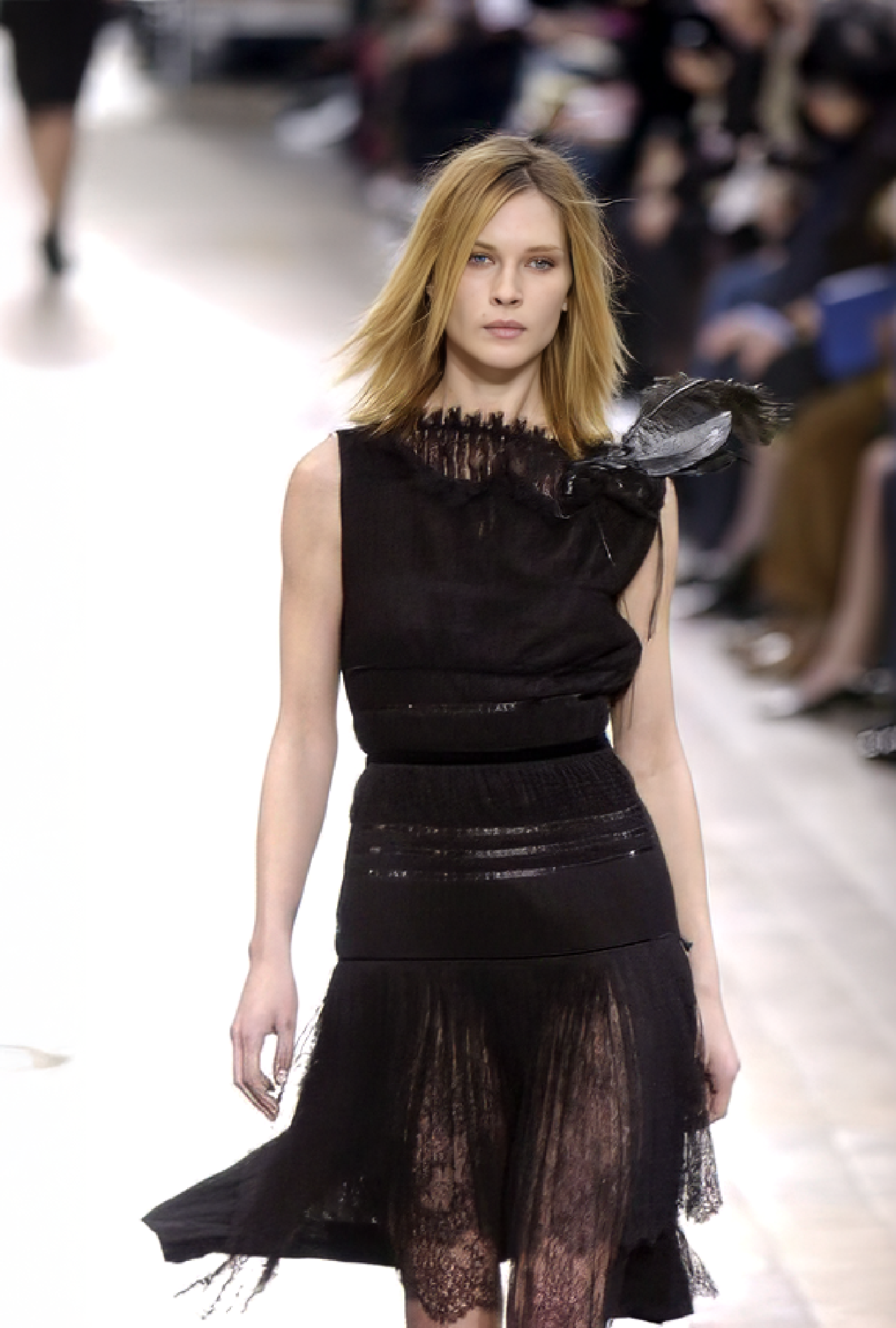 Robe Lanvin Dentelle Noire Plissée FW2003