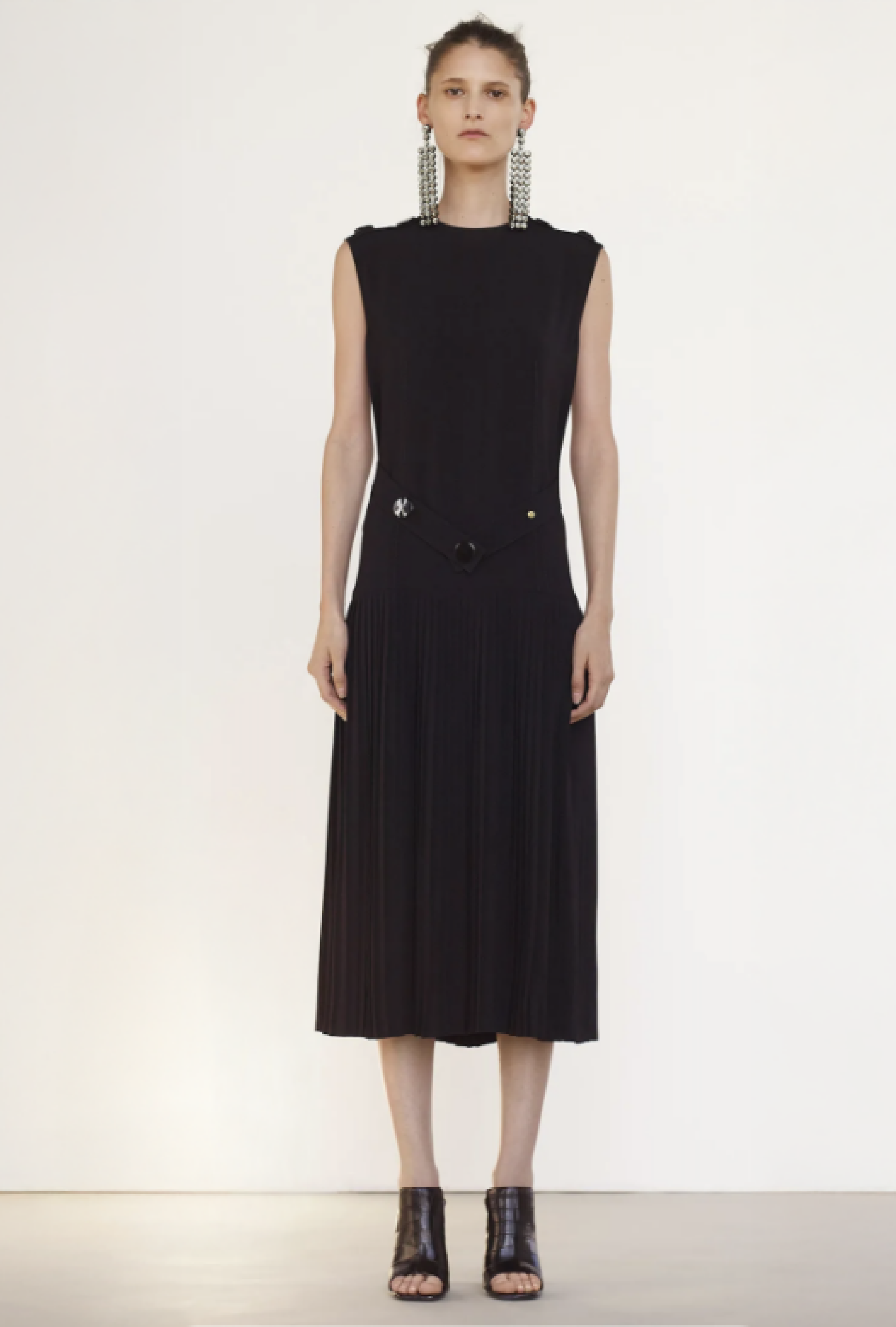 Robe Black Resort 2015 Par Phoebe Philo